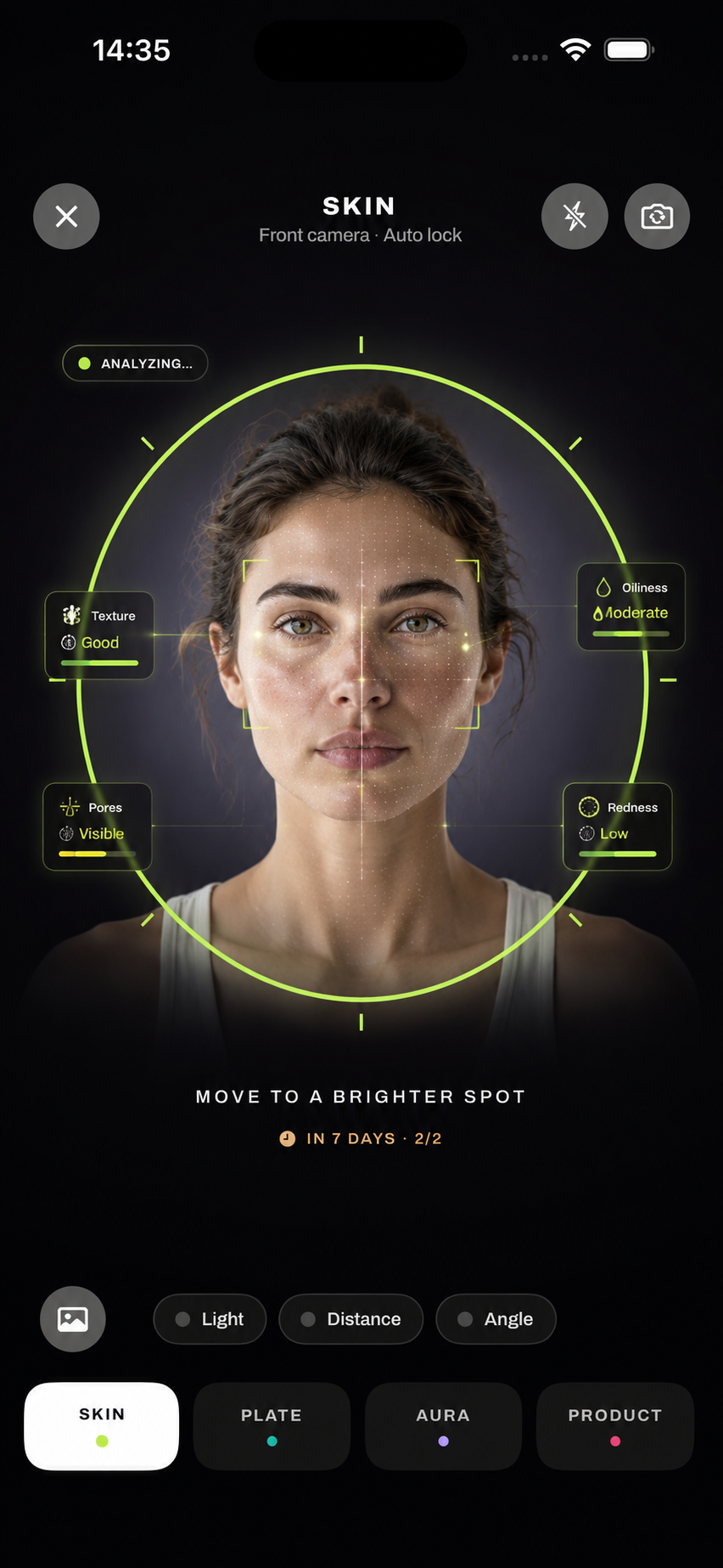 Beauty Mind app — SKIN scan: texture, pores, oiliness and redness read live on the face
